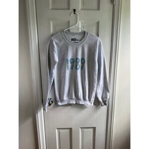 Official Taylor Swift 1989 Taylor’s Version Heather Gray Crewneck Sweatshirt S